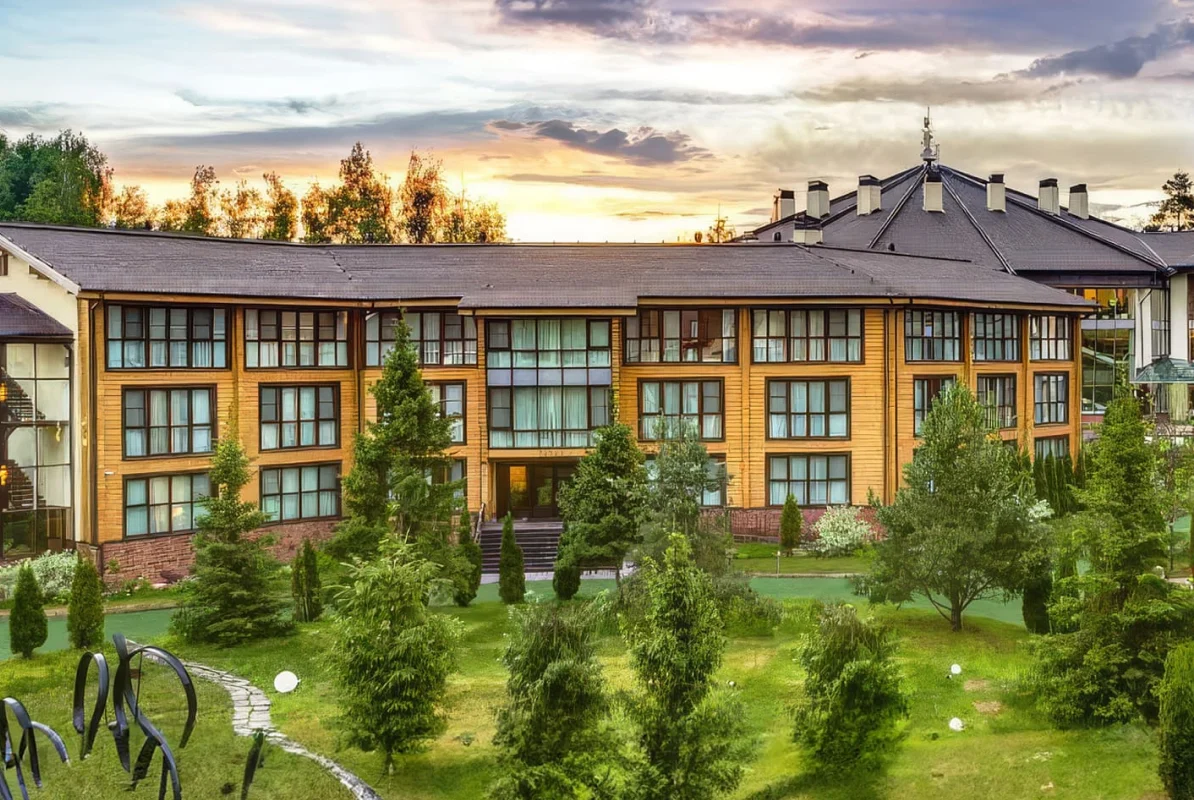 Les Art Resort
